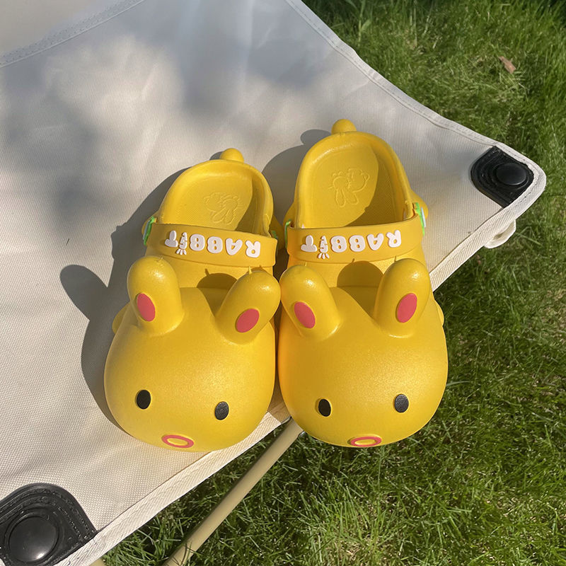 Thin strips cute cartoon rabbit hole shoes female summer wear non-slip girls heart sandals and slippers